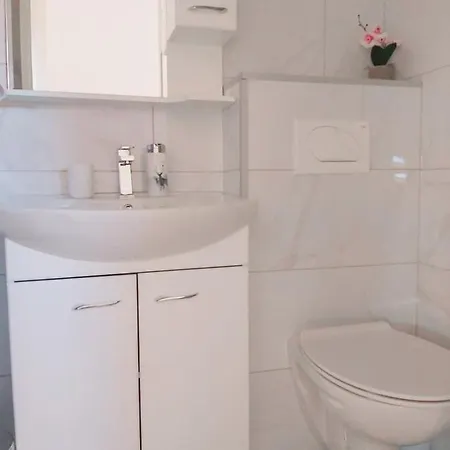 Uno Διαμέρισμα